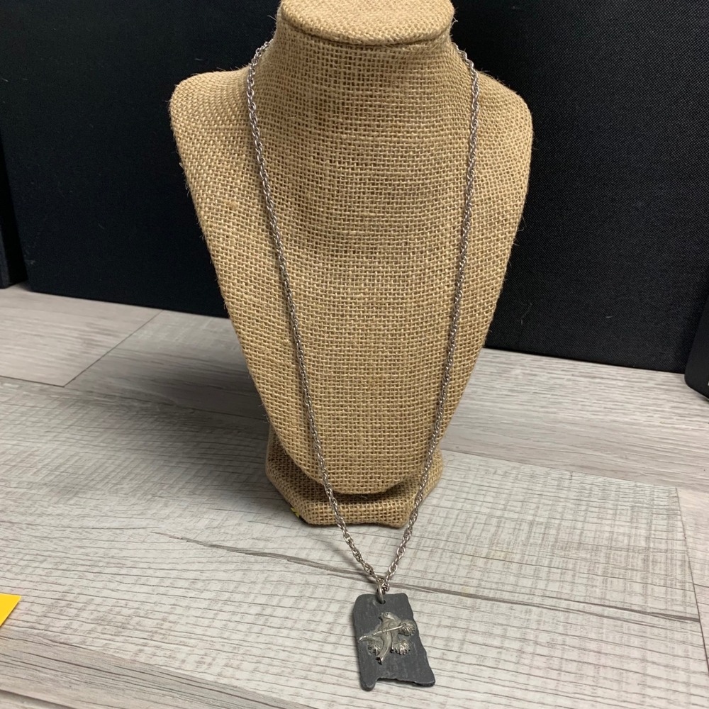 Alabama State Slate Pendant Necklace Cardinal Bird Silver Tone Rope Chain 26"